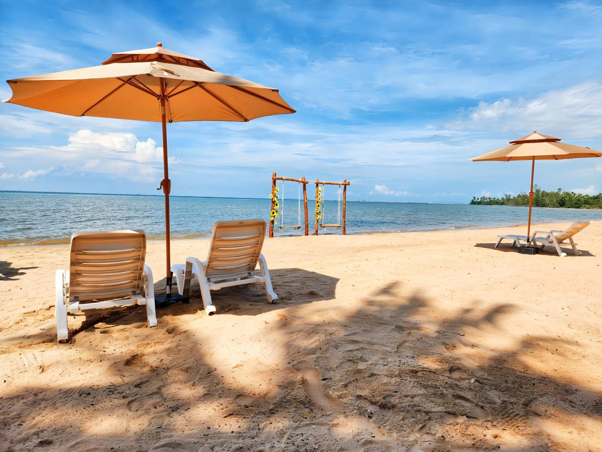 Nataya Round House Coral Bay Resort Kampot Esterno foto