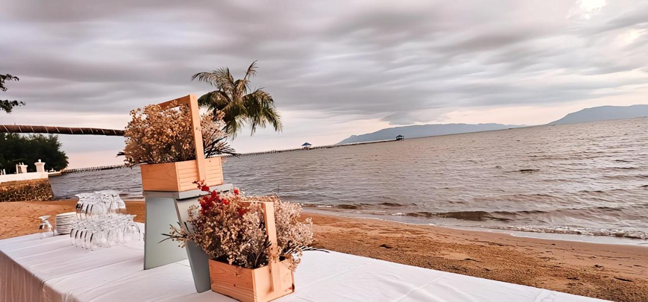 Nataya Round House Coral Bay Resort Kampot Esterno foto