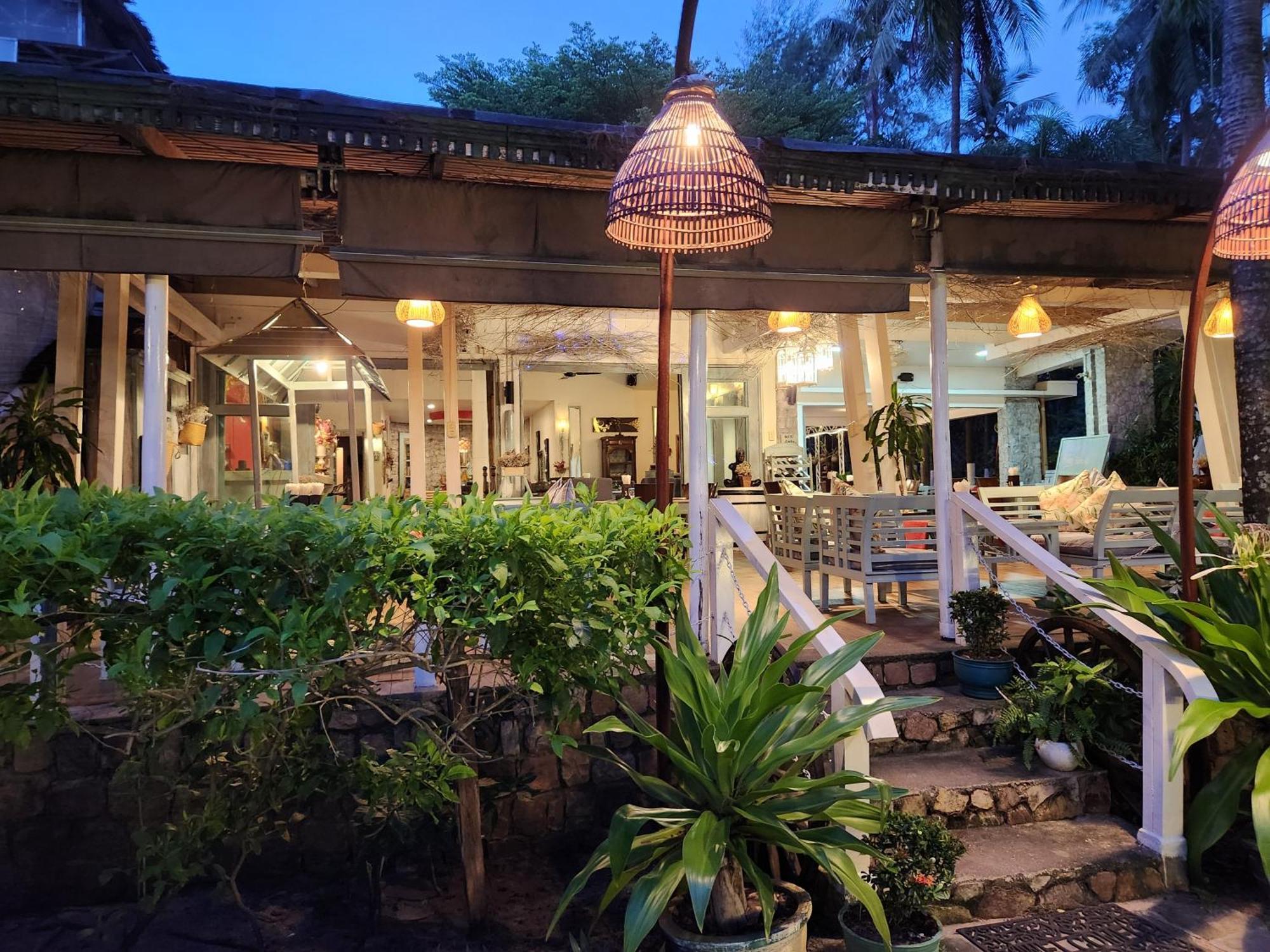 Nataya Round House Coral Bay Resort Kampot Esterno foto