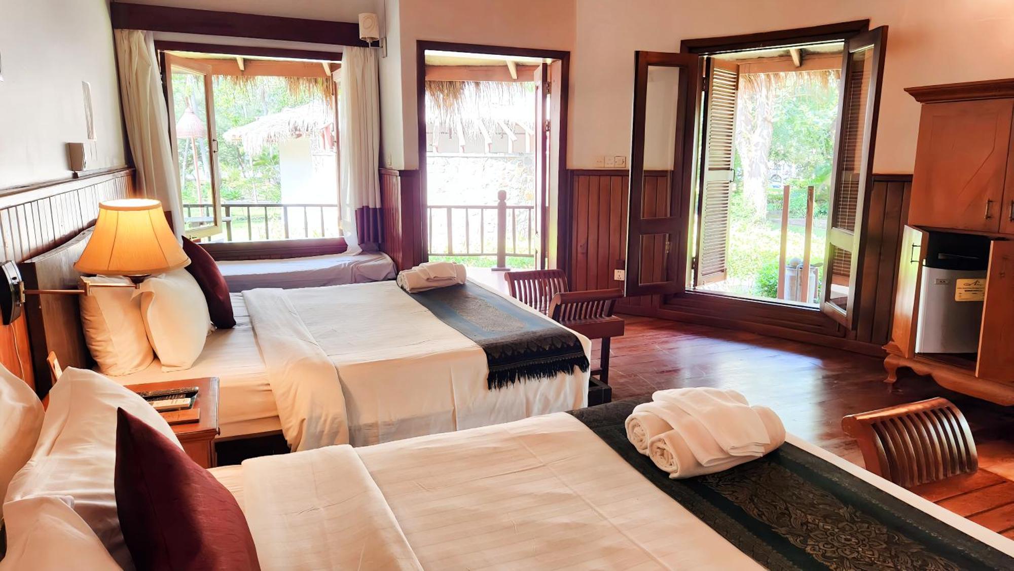 Nataya Round House Coral Bay Resort Kampot Esterno foto