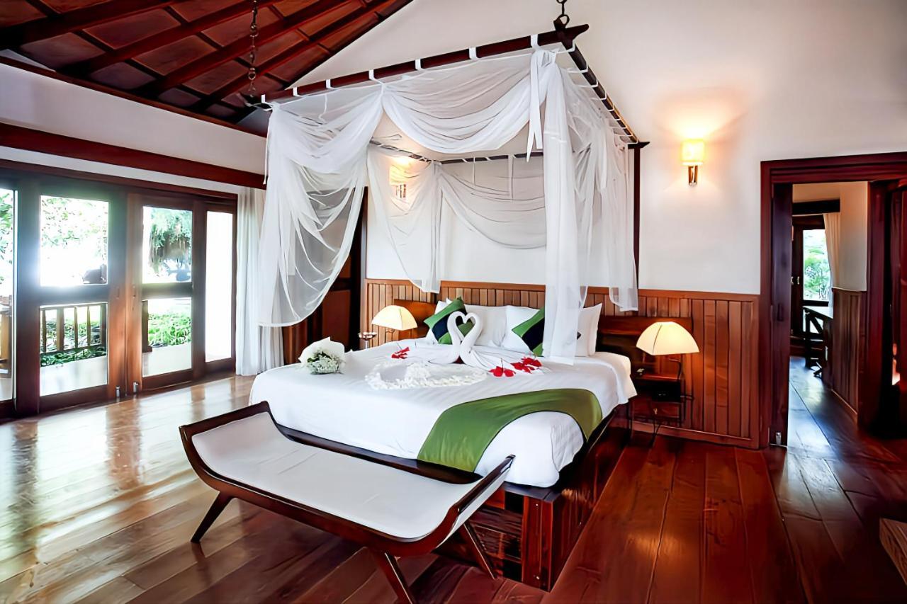 Nataya Round House Coral Bay Resort Kampot Esterno foto