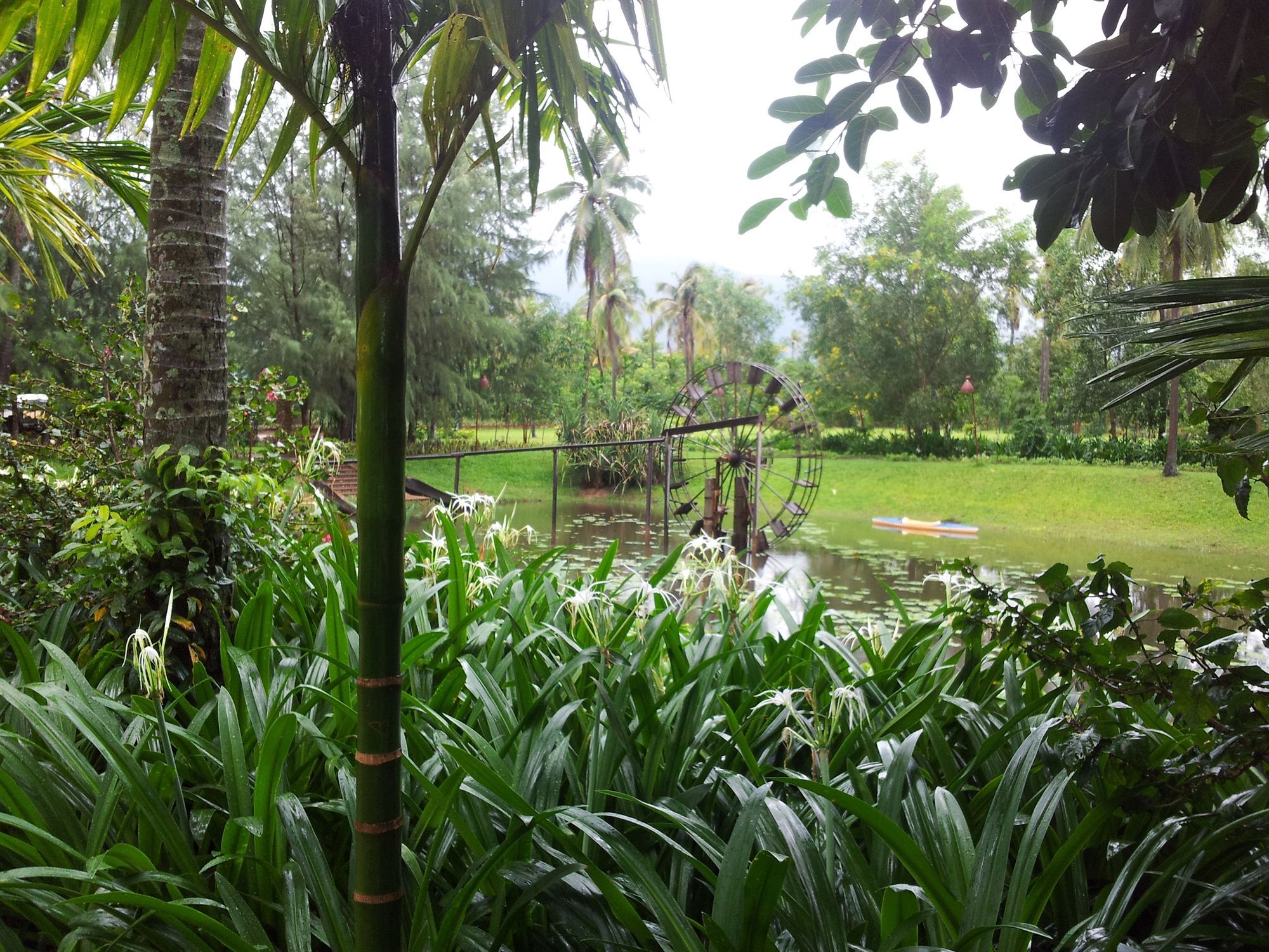 Nataya Round House Coral Bay Resort Kampot Esterno foto